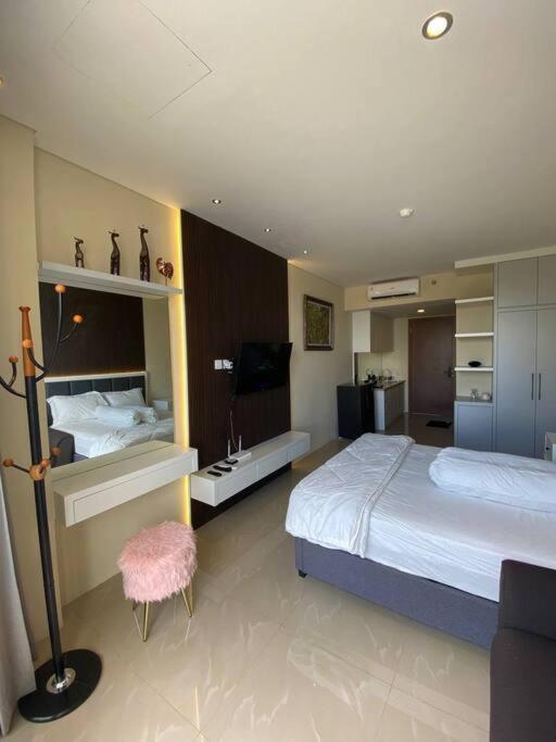 Nagoya Thamrin Apartment High Floor With View Buitenkant foto
