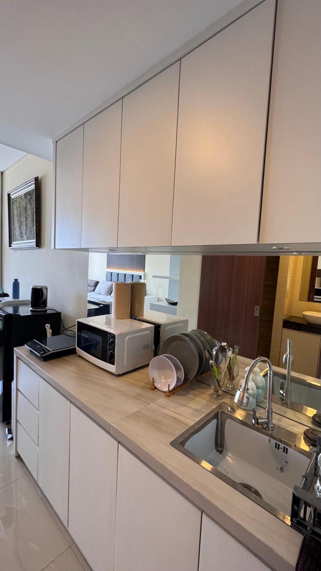 Nagoya Thamrin Apartment High Floor With View Buitenkant foto