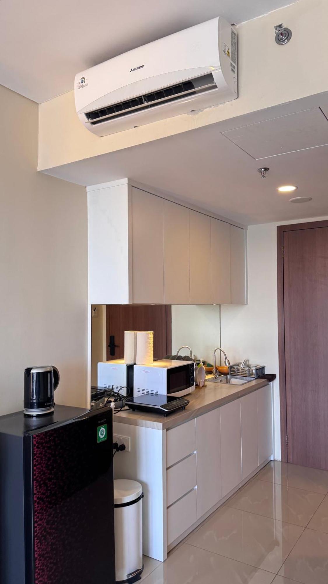 Nagoya Thamrin Apartment High Floor With View Buitenkant foto