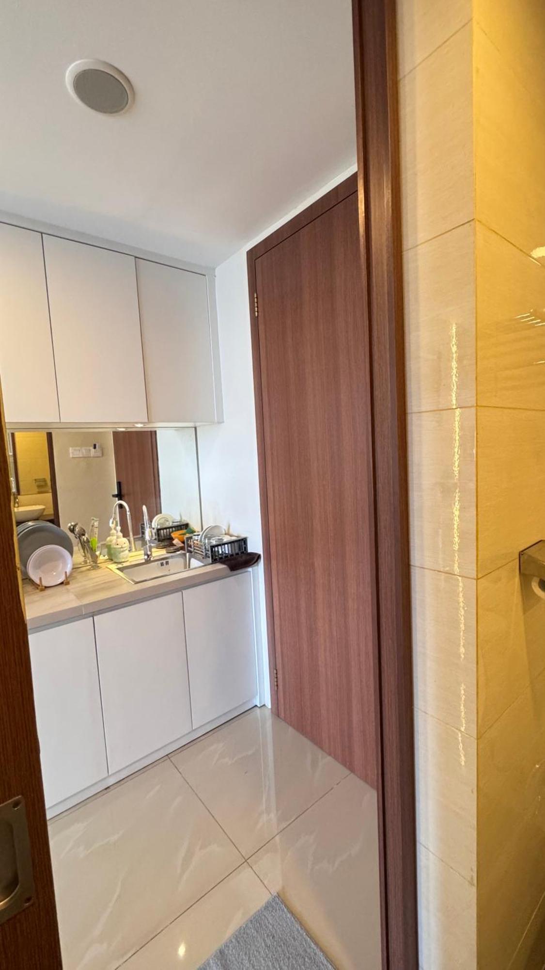 Nagoya Thamrin Apartment High Floor With View Buitenkant foto